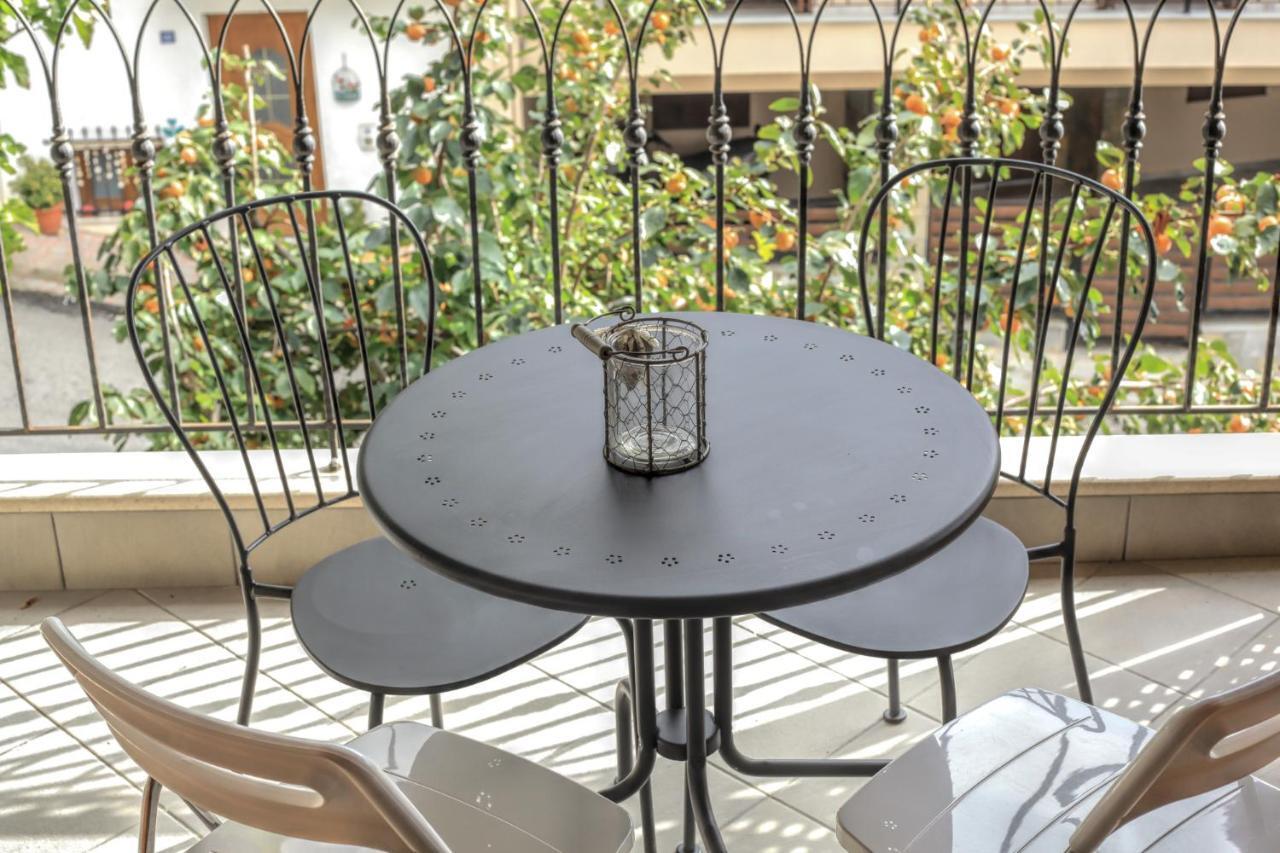 Homel Oasis Central Maisonette 3Bd Garden Patio Kalambaka Eksteriør billede